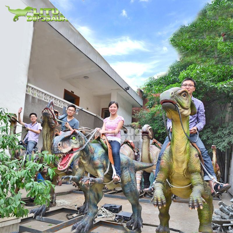 3 t-rex dinosaur rides(001)