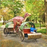 Vyhliadkové auto s dinosaurami